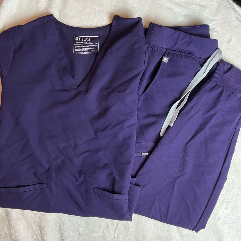 Figs Women's Technical Collection Scrub Set in Deep Purple